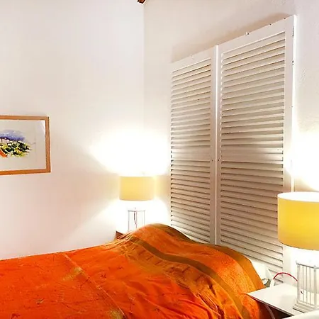 Saint-raphael Sleeps 7 Pool Wifi Holiday home